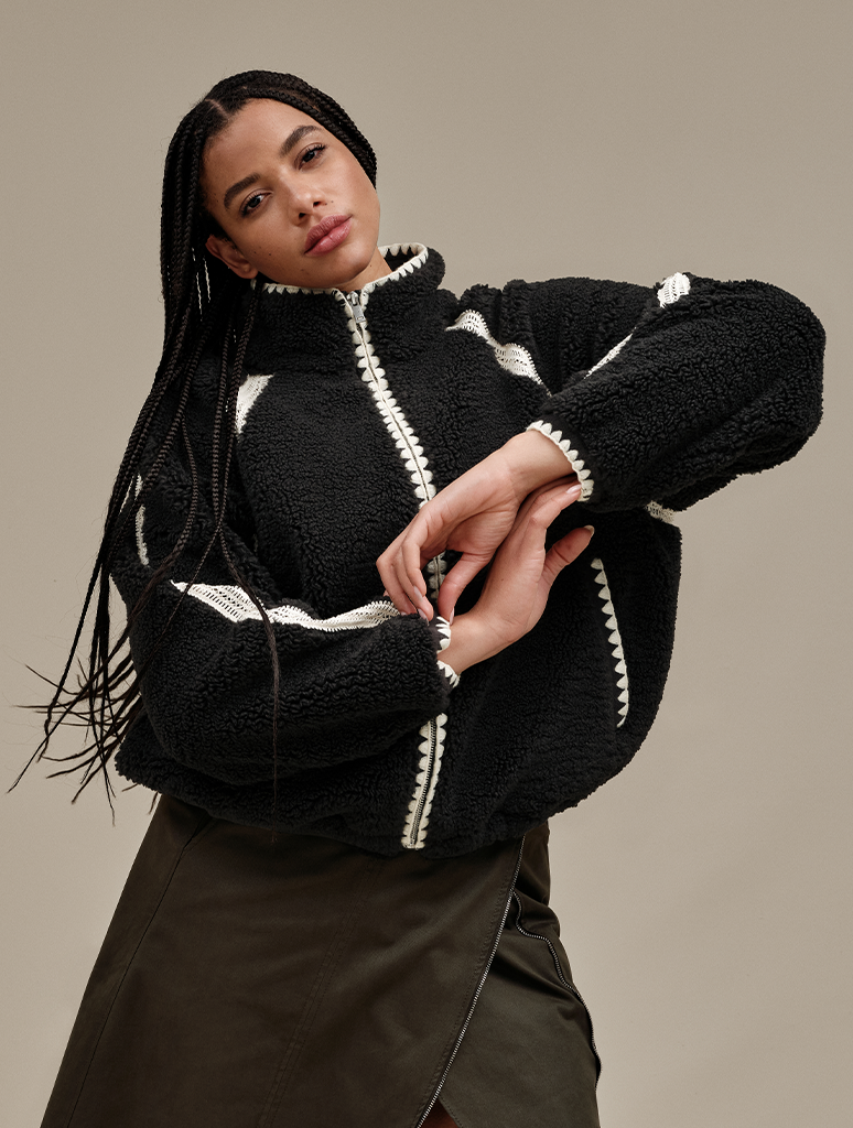 1161670-BLK_UGG-1_9b458ac7-d8c6-4f84-9eba-36fdac058f90