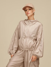 1175126-BLFF_UGG-3