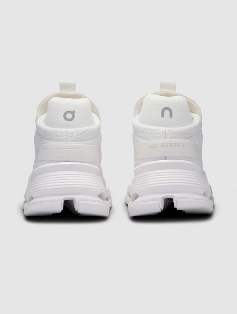 ON Running Cloudnova 2 Sneaker