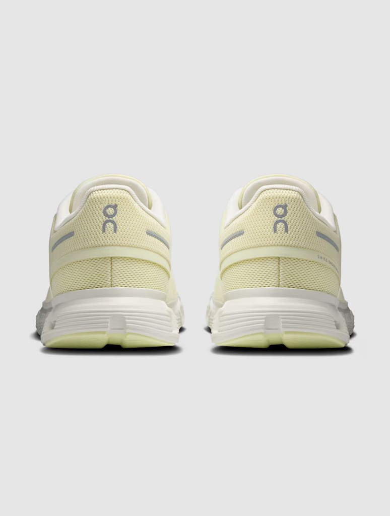3WF10064654_ONRUNNING-2