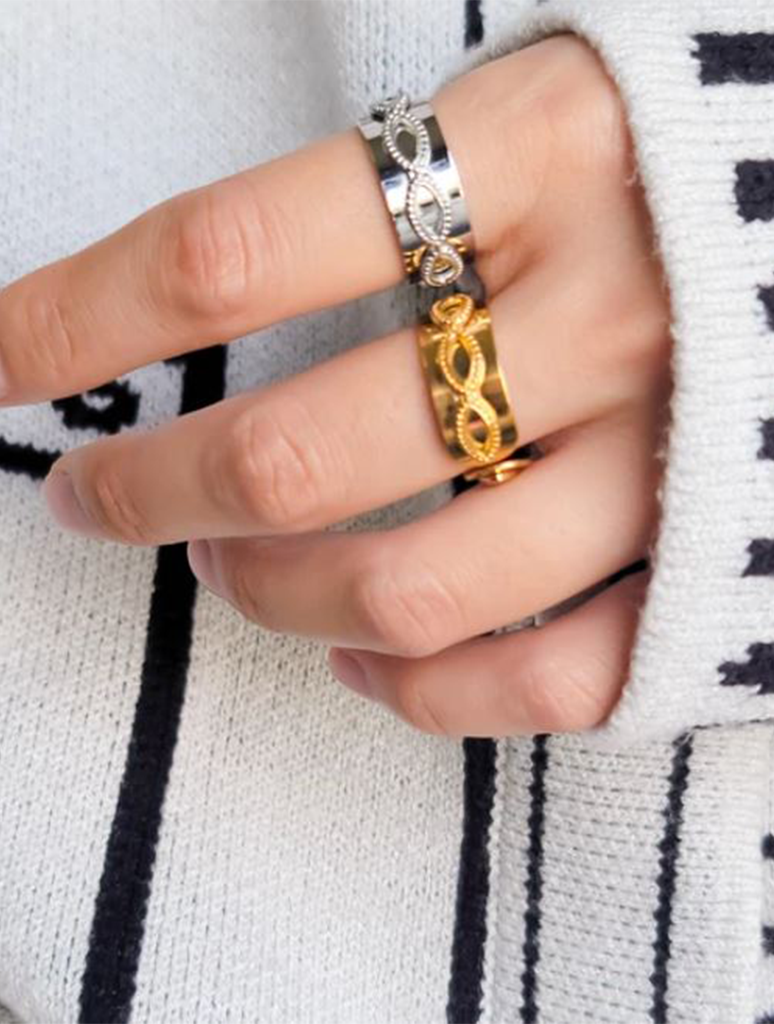 Water Resistant Oval Lines Band