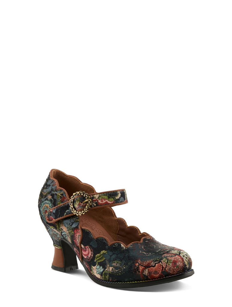 ADODORA-TNM_LARTISTE-1