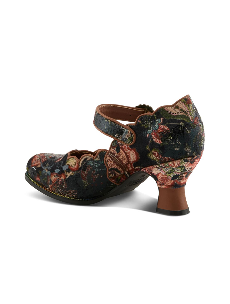 ADODORA-TNM_LARTISTE-2