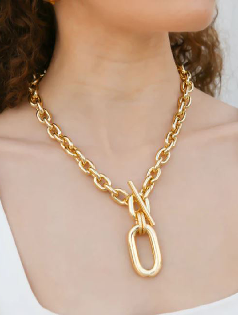 Oval Chain Toggle Necklace