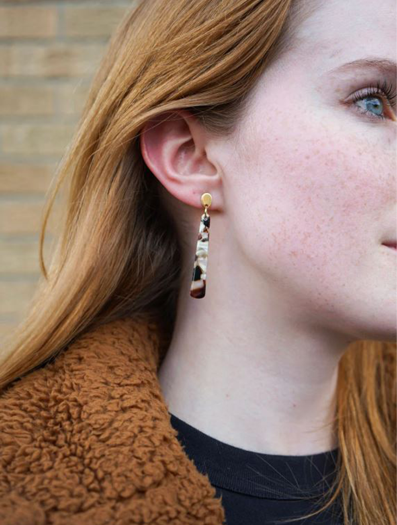 BLAI1090_SPIFFYSPLENDID-2