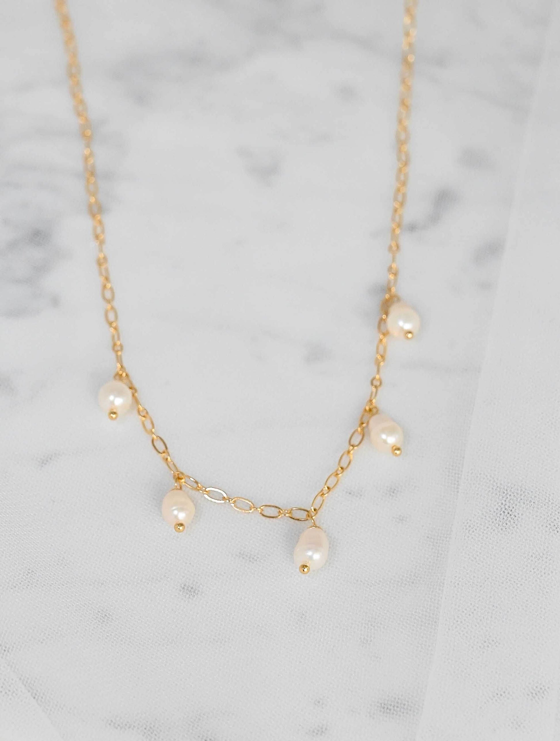 Hanging Pearl Necklace