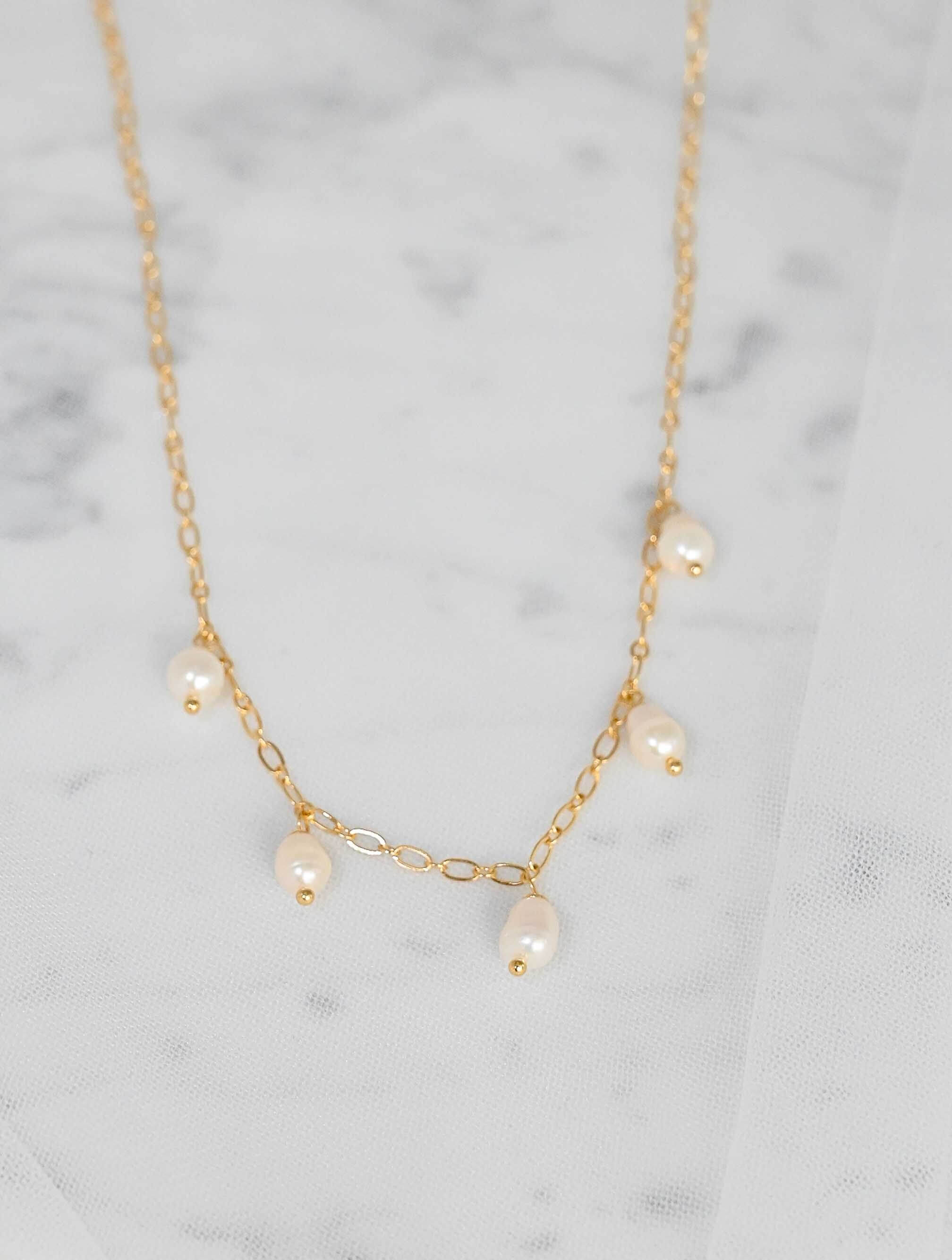 Hanging Pearl Necklace