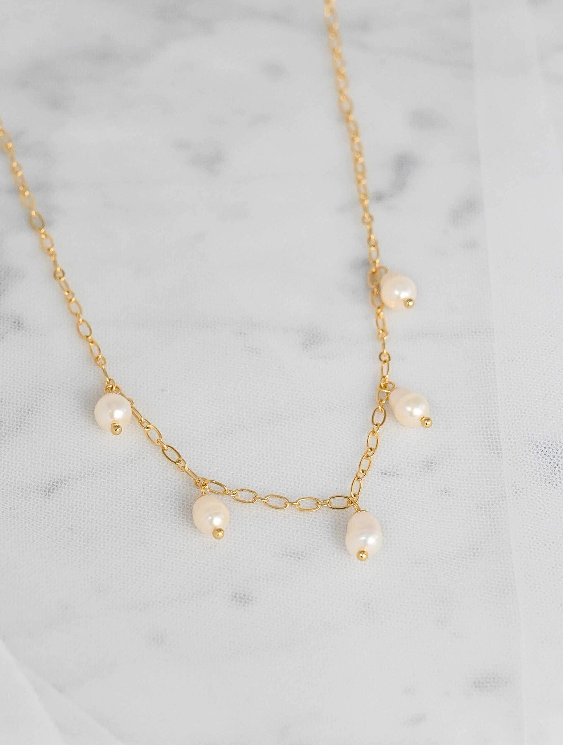 Hanging Pearl Necklace