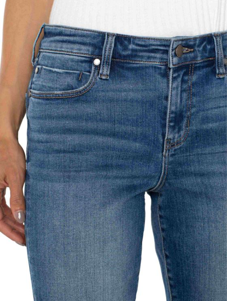 Liverpool Kennedy Crop Straight Jean