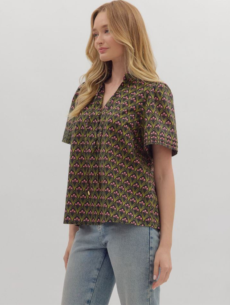 Geometric Print Short Sleeve Top