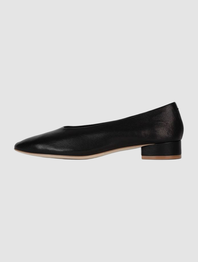 Jeffrey Campbell Trustee Flat