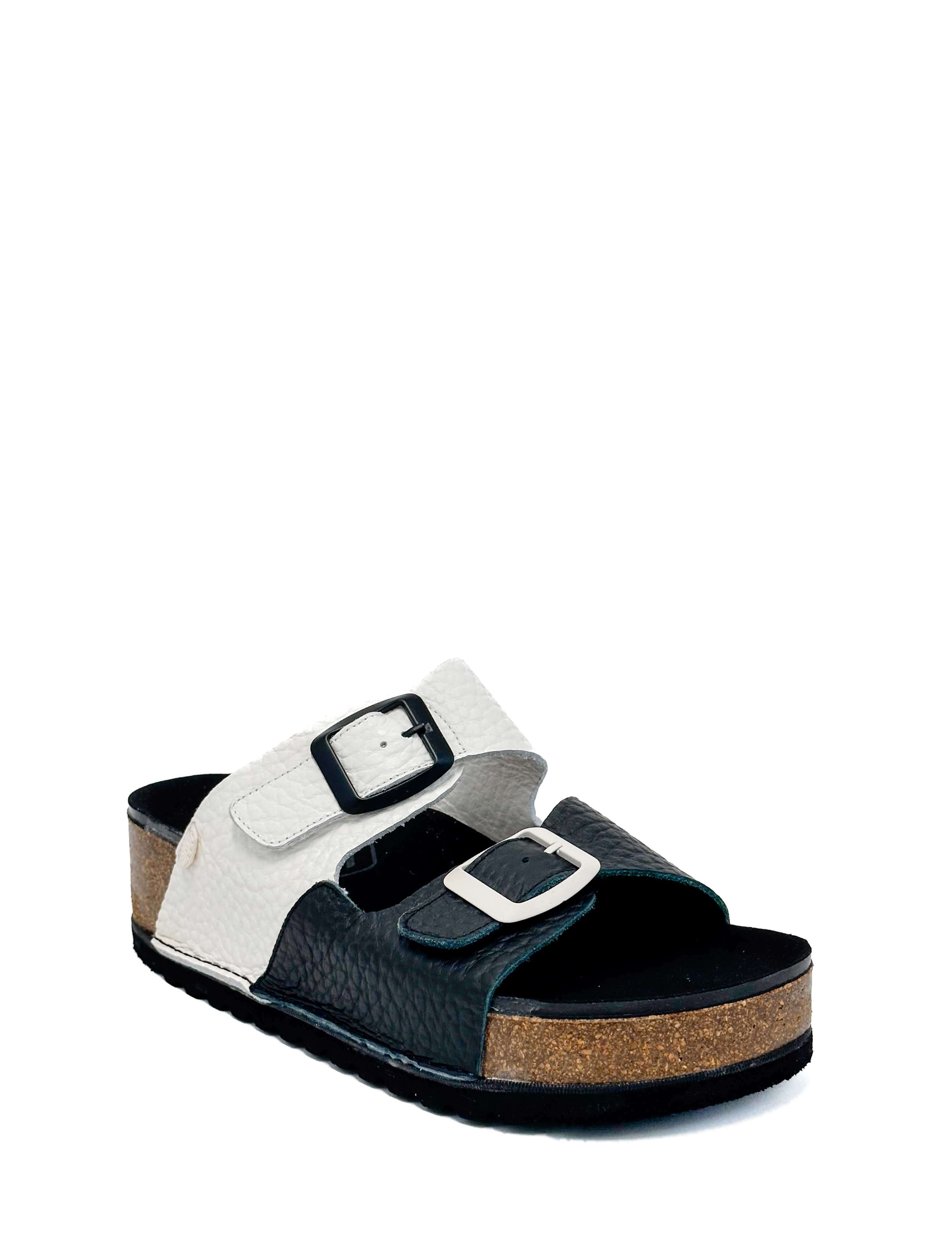 On Foot Naoshima 1107 Sandal